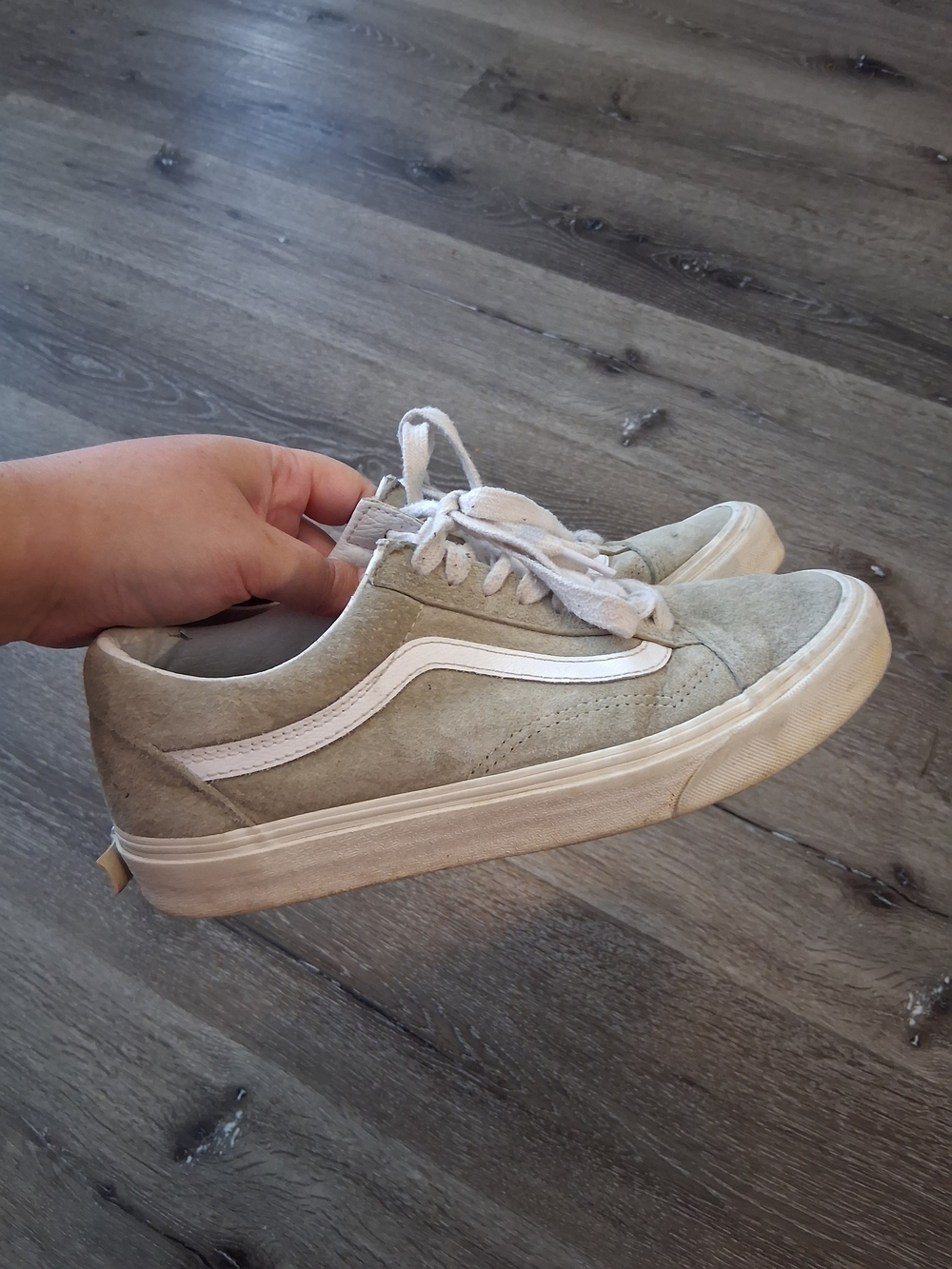 Vans Old Skool Suede Sneakers in Light Taupe with White Stripe W 8.5 M 7